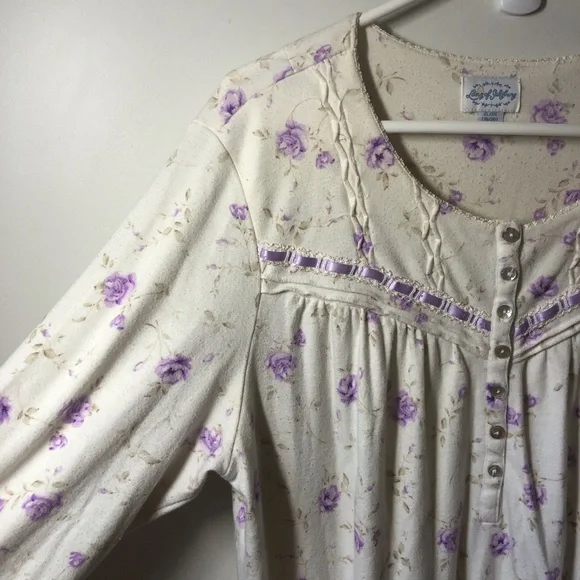 Lanz of Salzburg Nightgown cotton polyester blend floral Cottage Country Cabin - Picture 2 of 6